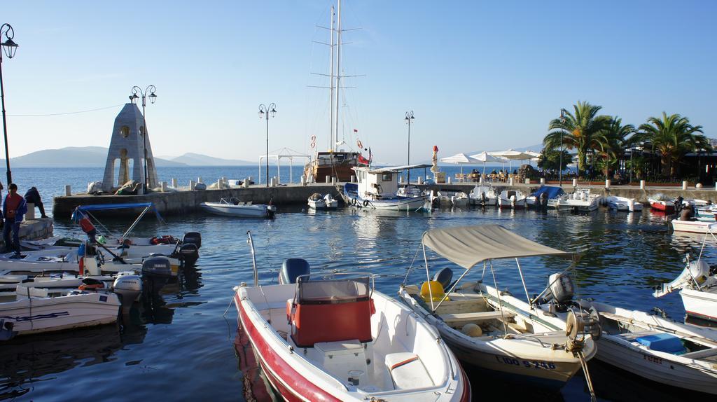 Apartment Bay, Bougainville Bay Resort Sarande Exterior photo